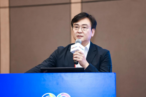 易倍体育网站：华为亮相CHIMA2024携手共筑健康中国创新基座(图7)