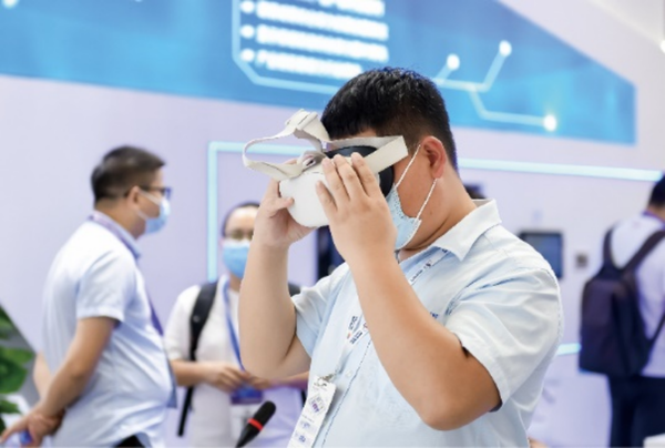 2024深圳国际全触与显示展柔性显示技术展区看点精彩纷呈(图7)