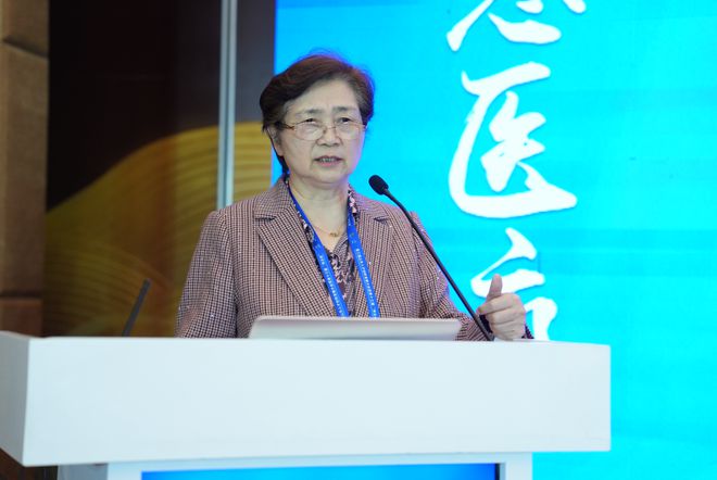 Emc易倍体育：山东医养健康高等教育共同体成立四位院士共话智慧医疗(图2)