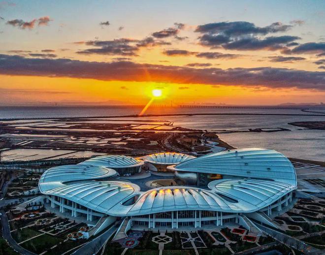 胶州获评中国新型智慧城市(SMILE指数）五十强区！(图1)