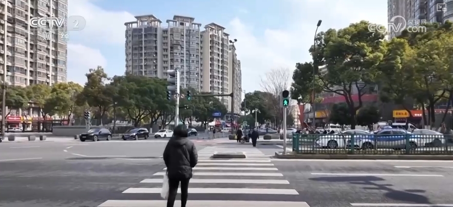 “聪明的车”“智慧的路”数字赋能交管！“空中交警”护航出行平安(图7)