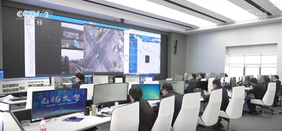 “聪明的车”“智慧的路”数字赋能交管！“空中交警”护航出行平安(图8)