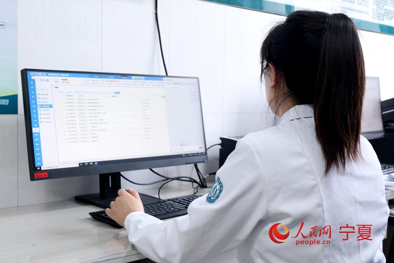 宁夏银川“互联网+医疗”:AI省时间云端看专家(图1)