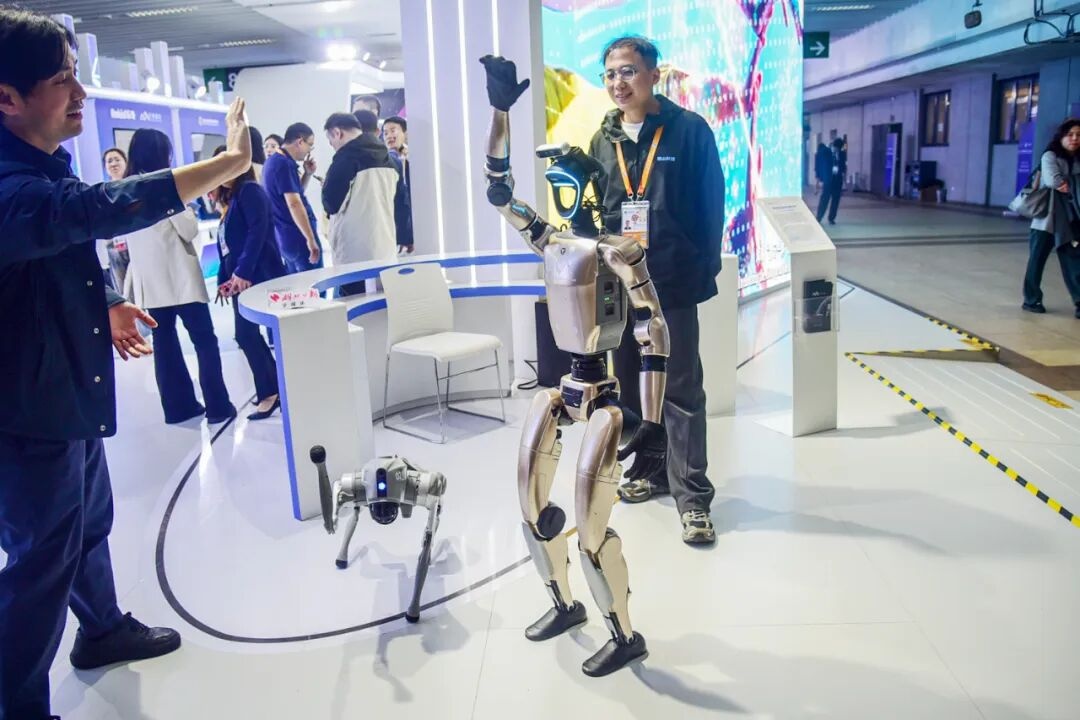 Emc易倍体育:狂飙!武汉接连霸榜(图2)