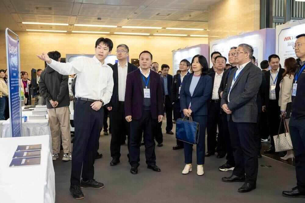 推动技术应用融合民生需求第八届中国（广东）智慧城市大会在穗举办(图3)