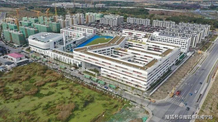 Emc易倍体育：联发时光新澍(售楼处)网站-销售中心-环境-户型-价格-地址-楼盘详情-配套-电话-交房时间-配套-电话-交房时间(图16)