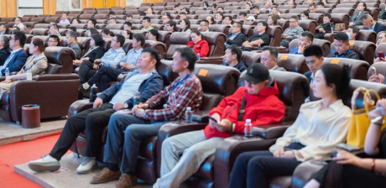 聚势泉城·南郊担当｜以医养融合“硬核力”共筑城市康养新生态(图1)